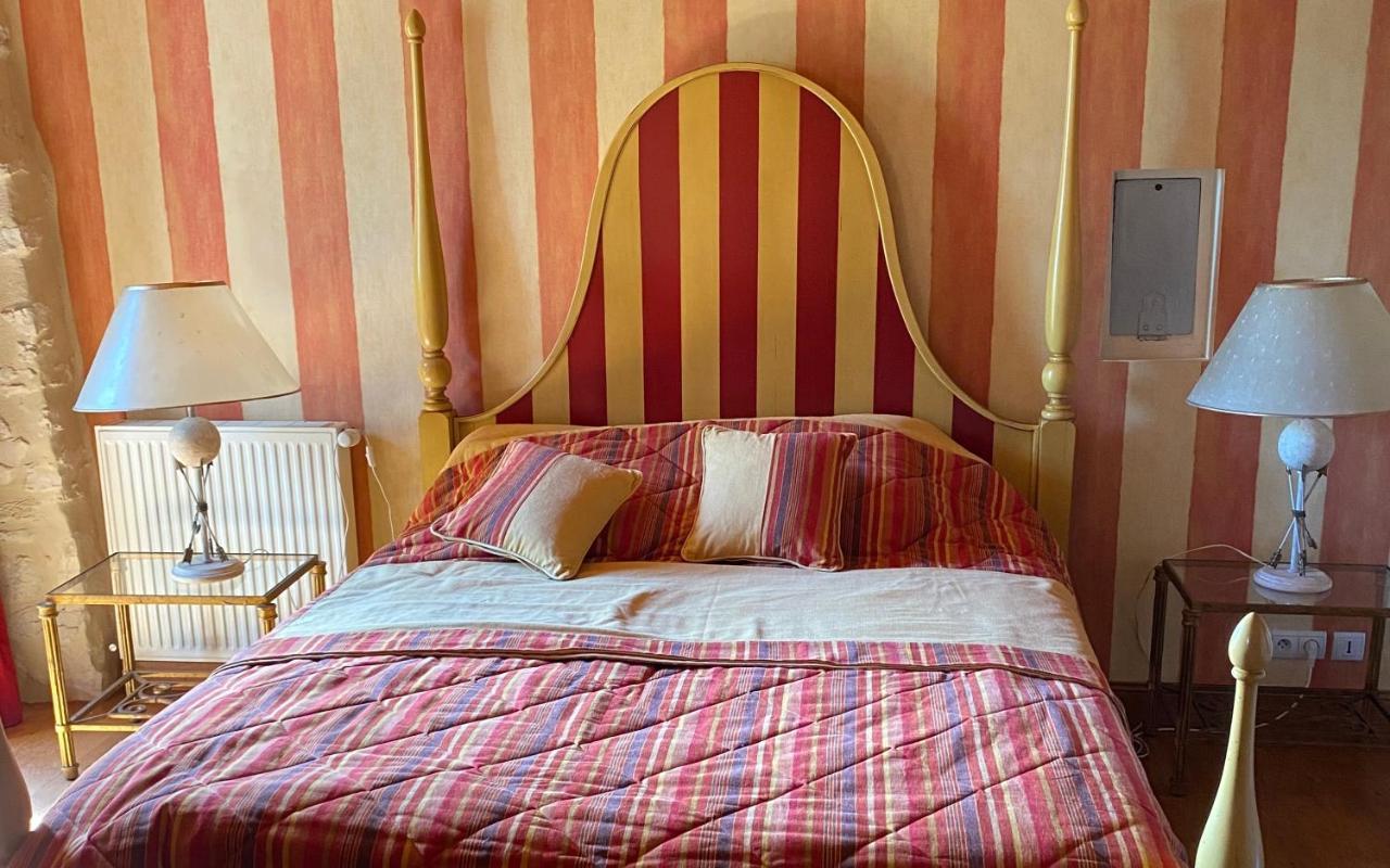 Le Domaine De Tizo Otel Saint-Victor-de-Morestel Dış mekan fotoğraf