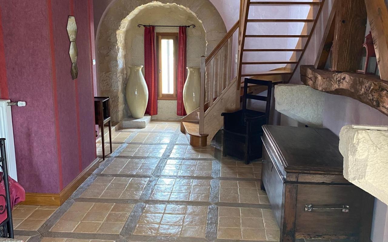 Le Domaine De Tizo Otel Saint-Victor-de-Morestel Dış mekan fotoğraf