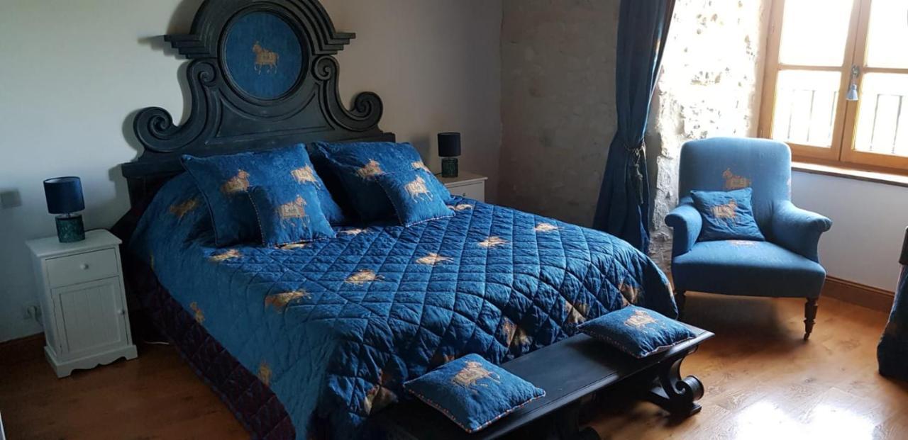 Le Domaine De Tizo Otel Saint-Victor-de-Morestel Dış mekan fotoğraf
