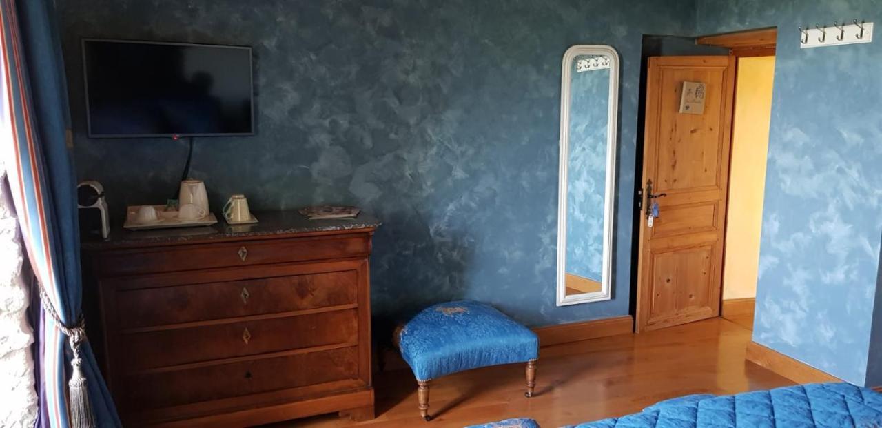 Le Domaine De Tizo Otel Saint-Victor-de-Morestel Dış mekan fotoğraf