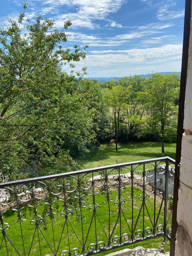 Le Domaine De Tizo Otel Saint-Victor-de-Morestel Dış mekan fotoğraf