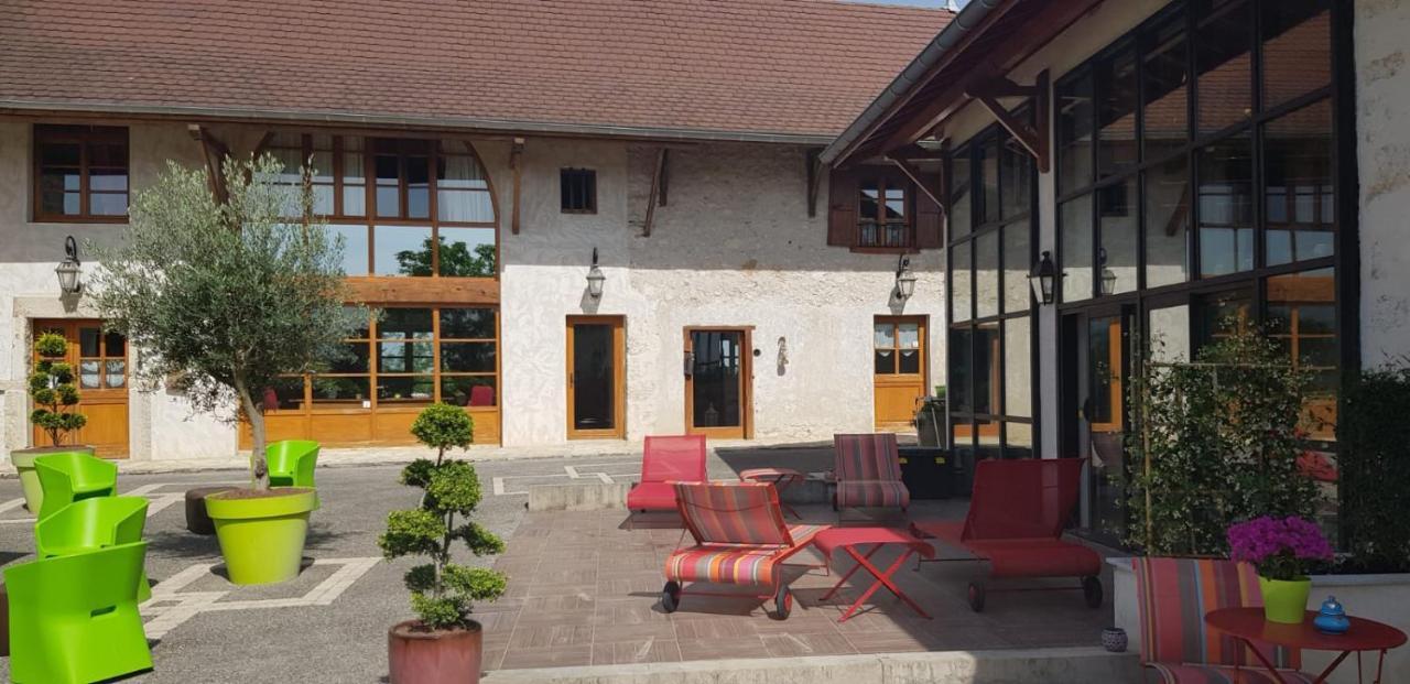 Le Domaine De Tizo Otel Saint-Victor-de-Morestel Dış mekan fotoğraf