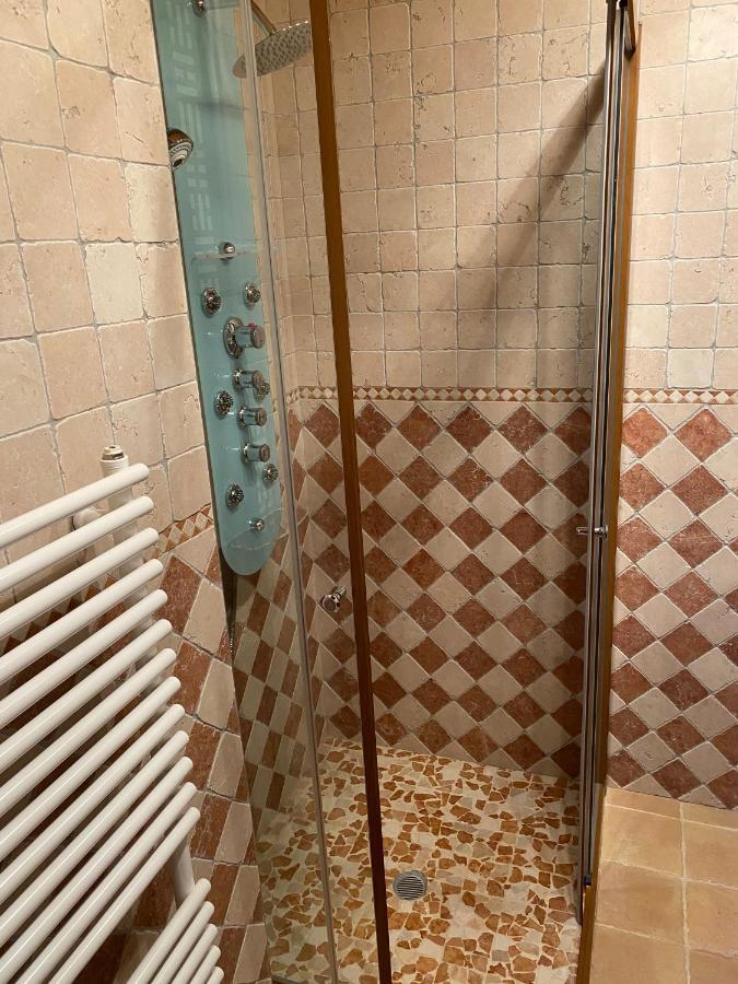 Le Domaine De Tizo Otel Saint-Victor-de-Morestel Dış mekan fotoğraf